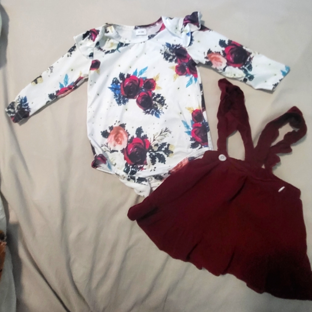 Baby skirt jumper set